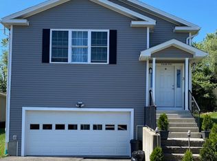 41 Brainerd Rd, Branford, CT 06405