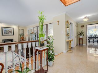 2135 Kirkstone Rd #GL, North Vancouver, BC V7J3N3