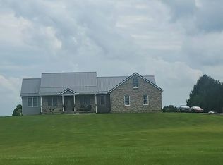 858 E Perry Rd, Ligonier, IN 46767