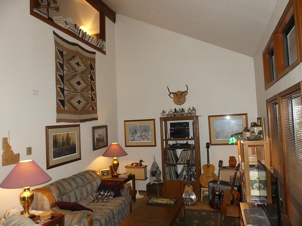 1st image of 1630 Davis Ave #57