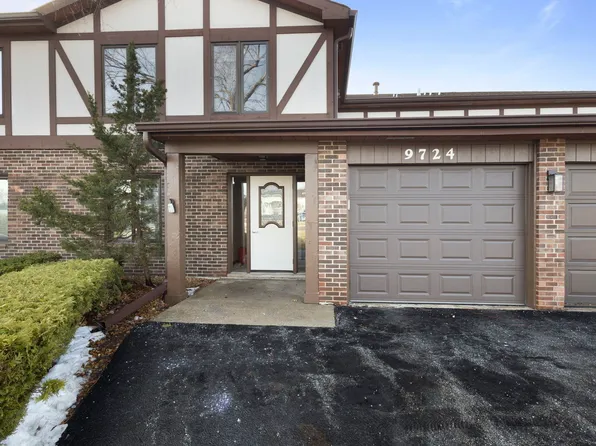 9724 W Creek Rd APT E2, Palos Park, IL 60464