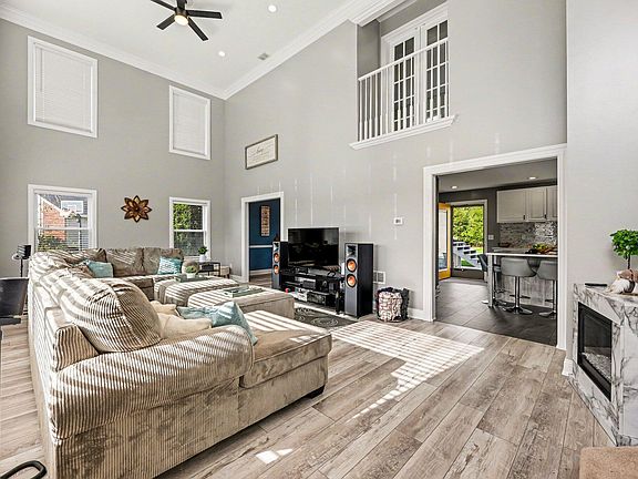5th image of 10577 Keane Dr
