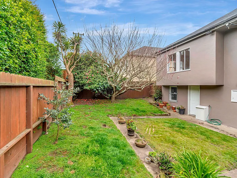 25 Merced Ave — Photo 18