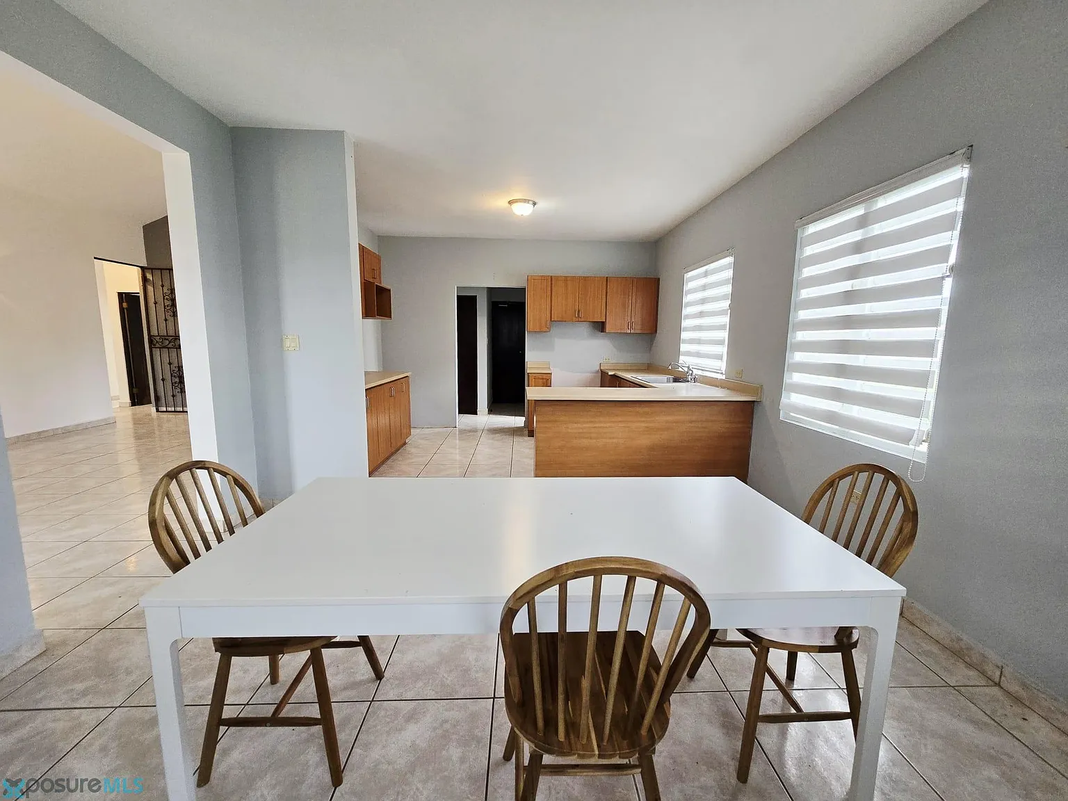 4 bed, 2.5 bath, 1871 sqft, $1,800 — Photo 4