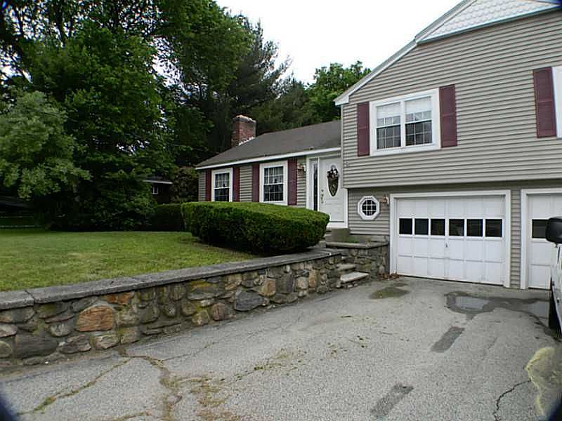 1st image of 2 Parkview Dr