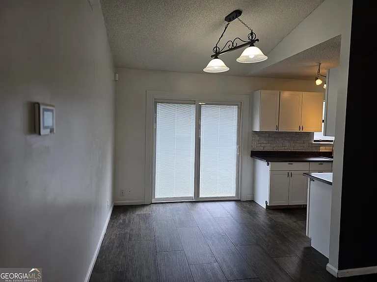 1001 Regal Rd — Photo 13