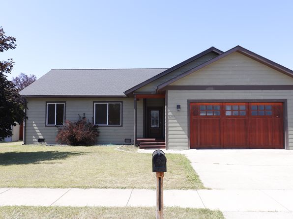 1204 15th Ave W