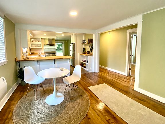 3rd image of 11017 31st Ave NE