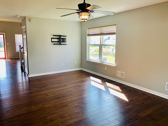 2nd image of 142 Redden Ln