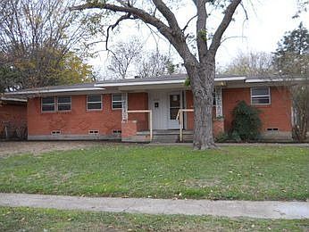 1st image of 2118 Mockingbird Ln