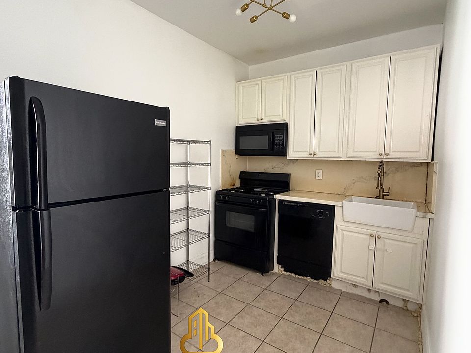 1st image of 544-546 Bergen Ave #C5