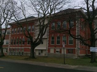 450 Hill St, Waterbury, CT 06704