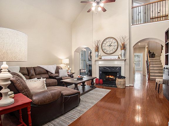 4th image of 2375 Abbeyglen Cir