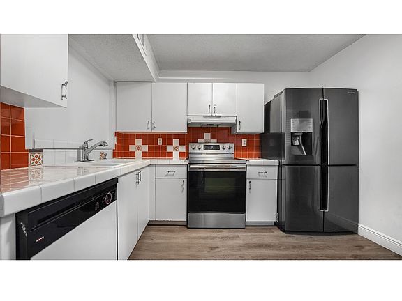2nd image of 1141 NW 125th Ave #101