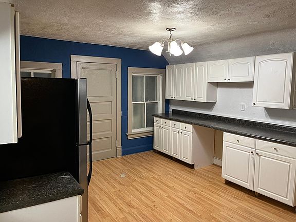 2nd image of 12901 Irving Ave #2