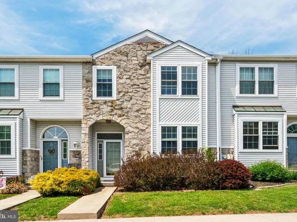 138 Spruce Ln, Collegeville, PA 19426