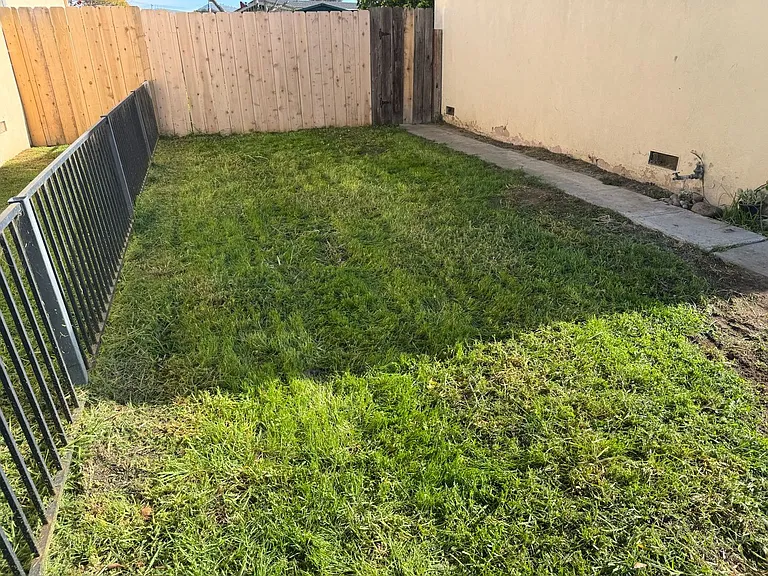 870 Pearl Dr — Photo 19
