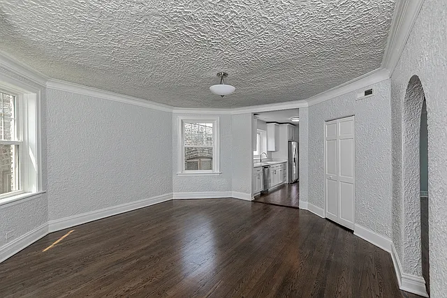 2720 W Winnemac Ave #2 — Photo 6