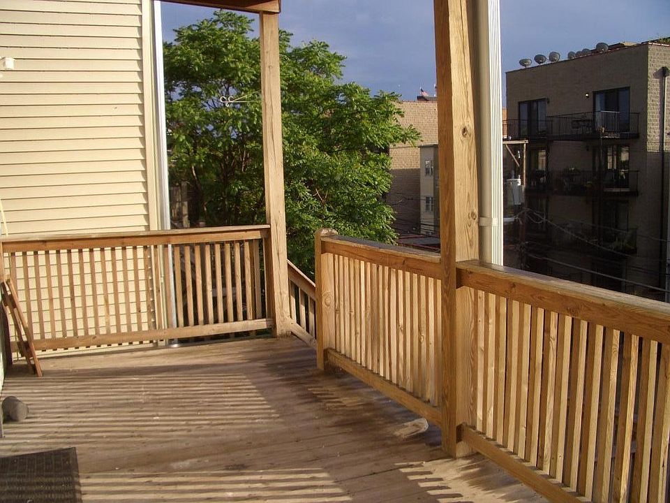 Huge, private deck off the kitchen