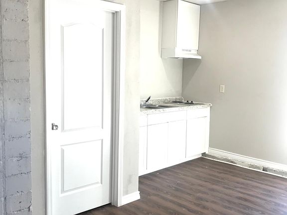 4th image of 1609 1st St #6