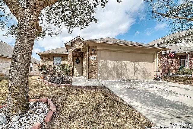 1st image of 308 Saddlehorn Way