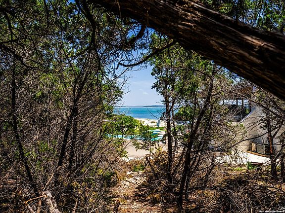 2nd image of 1216 Lakebreeze LOT 2395