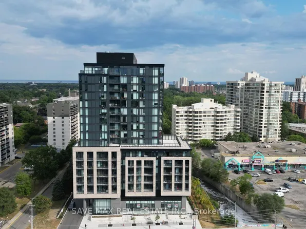 86 Dundas St E #916, Mississauga, ON L5A 0B1