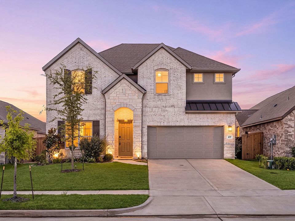 1st image of 419 Amistad Ct