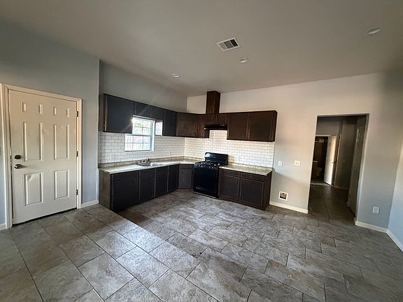 3rd image of 3412 Lausanne Ave #A