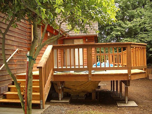 2006 replaced deck w/permit