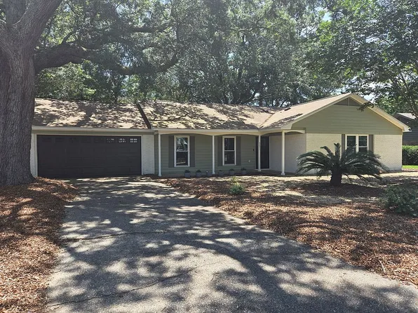4451 Whisper Dr, Pensacola, FL 32504