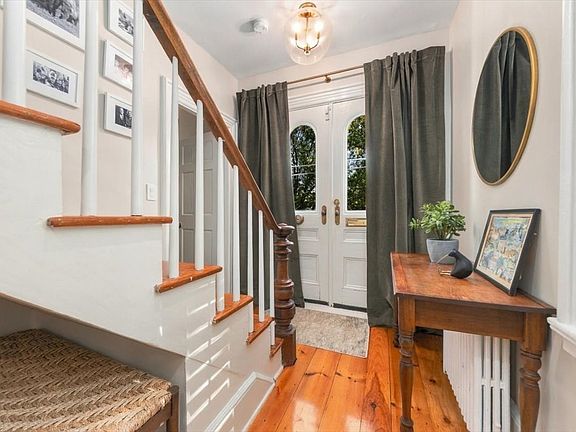4th image of 137 Fort Hill St