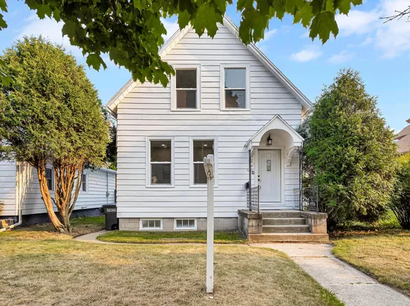 829 Humboldt AVENUE, Sheboygan, WI 53081