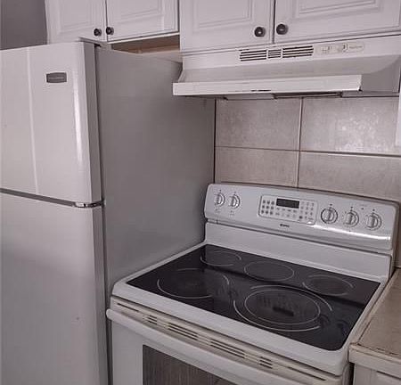3rd image of 3106 NW 2nd Ter APT 102