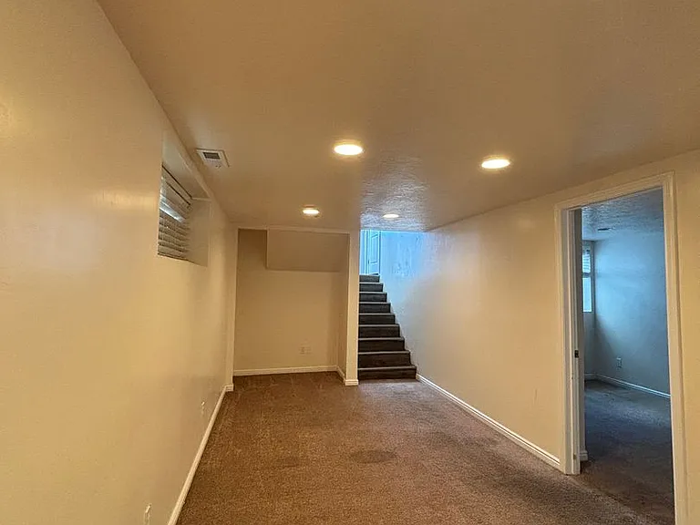 303 N 100 W #B — Photo 15