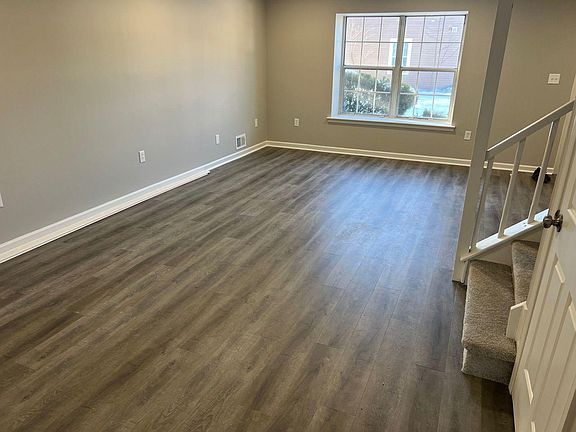 3rd image of 23 Nottingham Way