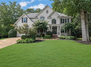 1011 Fairecroft Ct, Suwanee, GA 30024