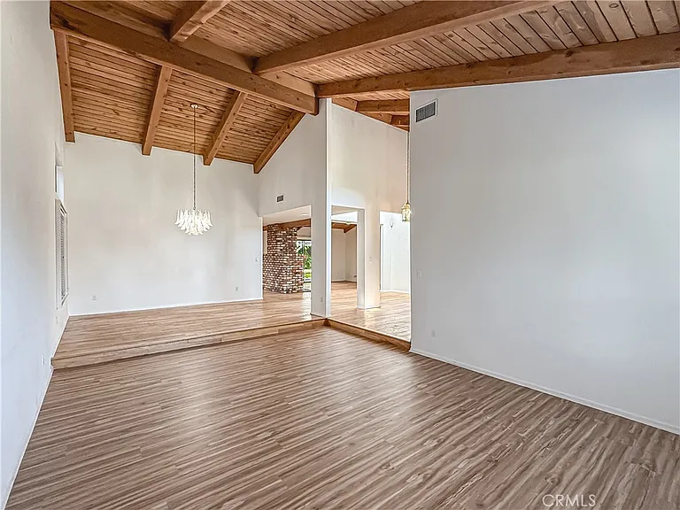 9201 Paso Robles Ave — Photo 15