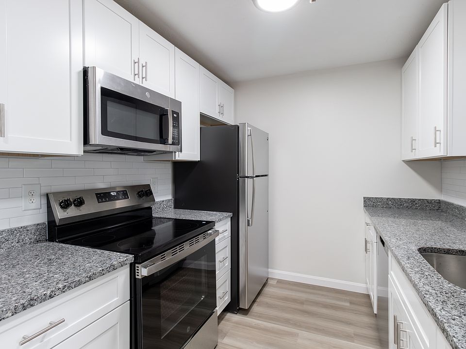 1st image of 301 Union St APT 121