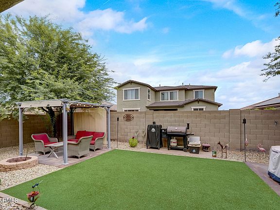 4th image of 15848 W MELVIN Street