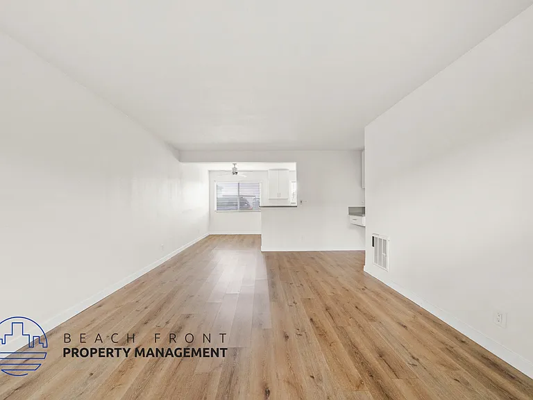 14119 Mulberry Dr. — Photo 11