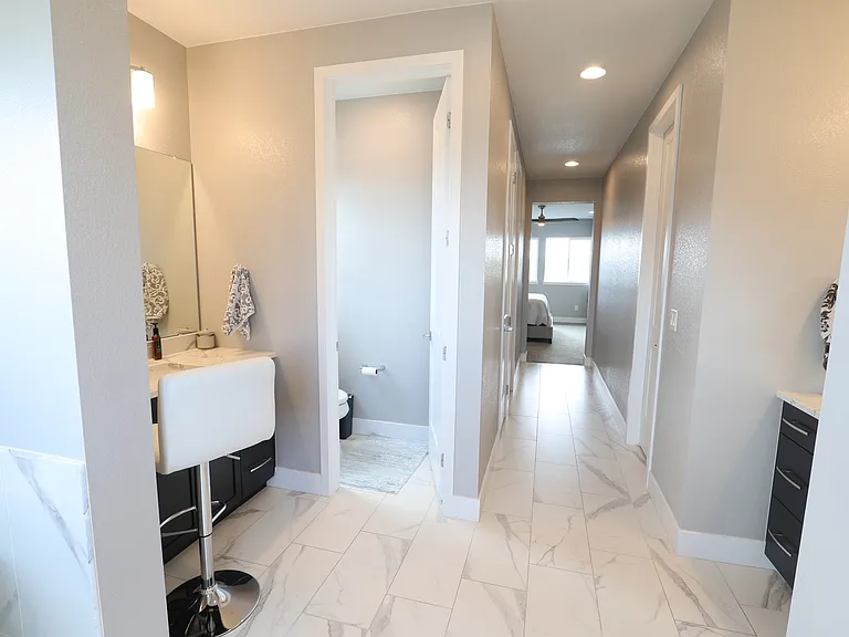 1512 Stablecross Dr — Photo 44