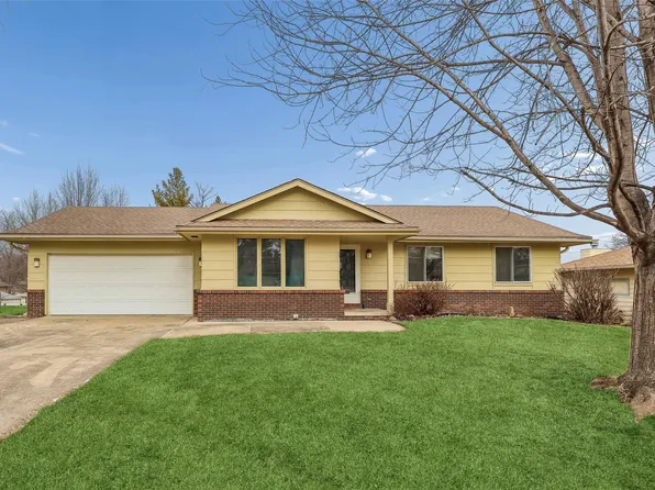 9601 Dennis Dr, Urbandale, IA 50322