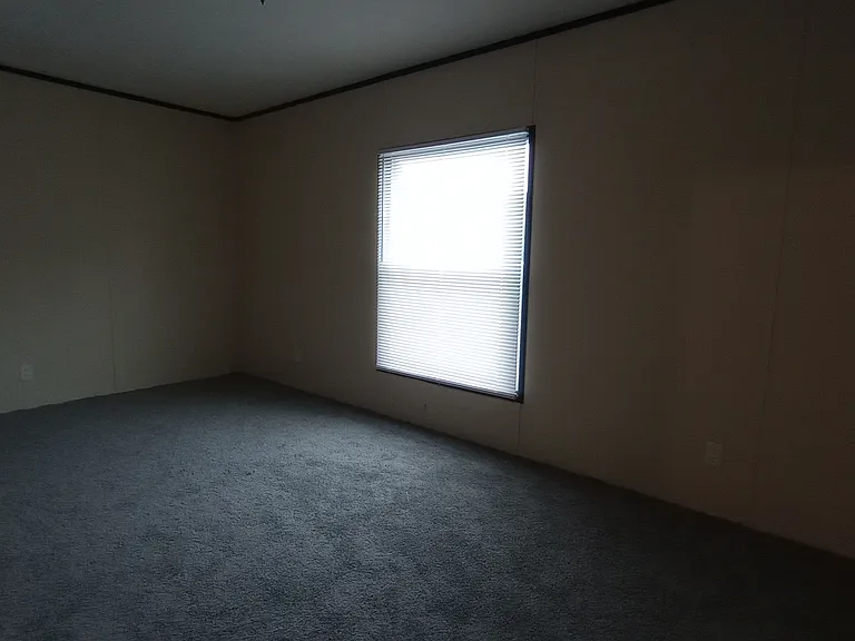 913 Western Trl — Photo 10