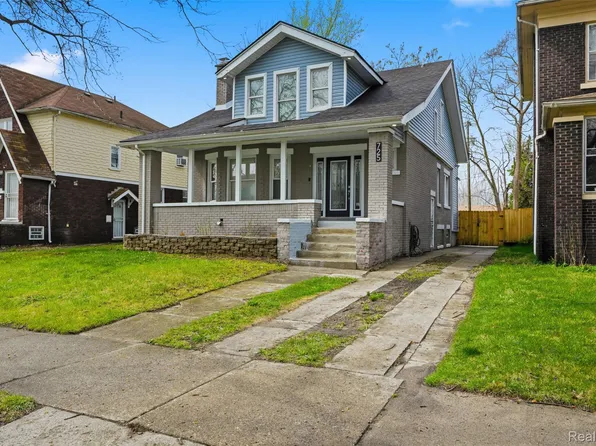 725 Lakewood St, Detroit, MI 48215