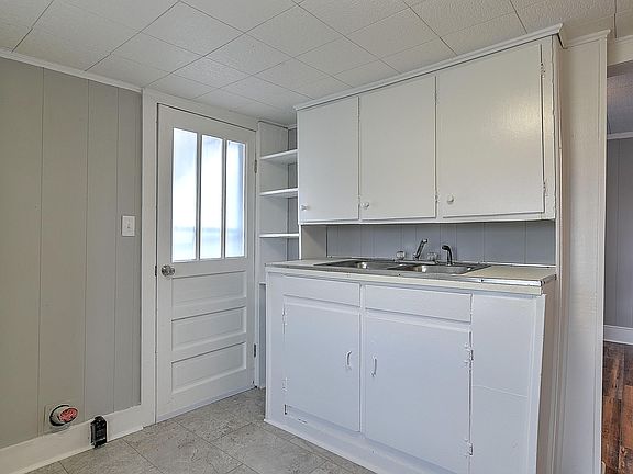 5th image of 607 E Pine St