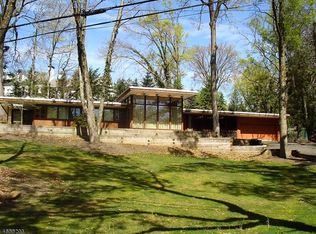 55 Minnisink Rd, Short Hills, NJ 07078