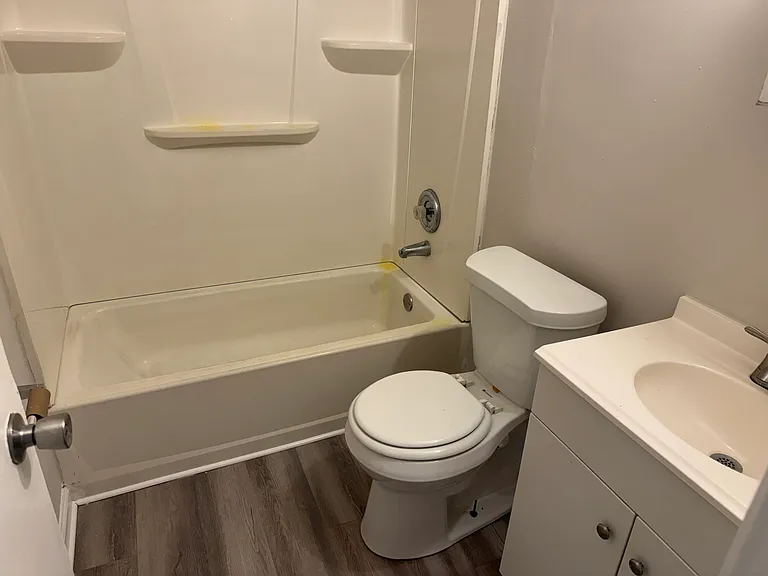 2504 Oak Forest Dr #C — Photo 5