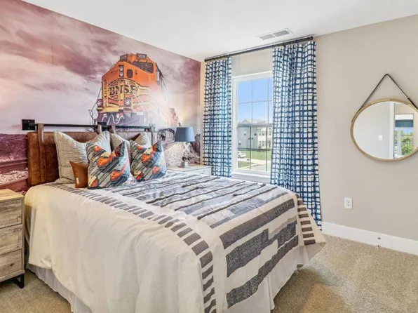 128 Atkinson St, Shenandoah Junction, WV 25442