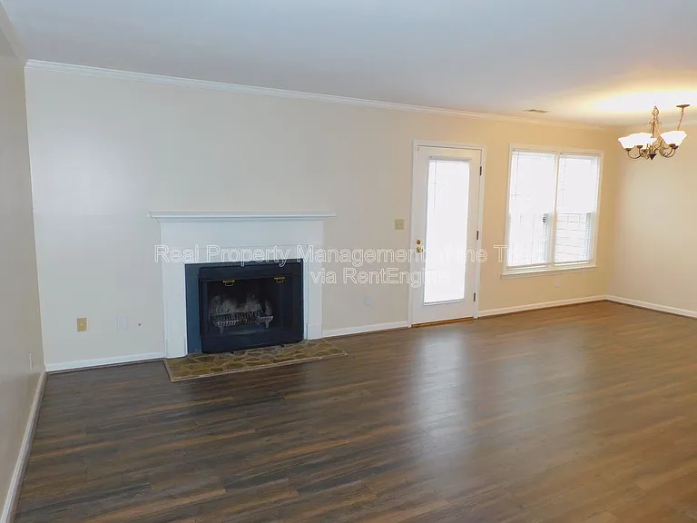 2828 Windy Xing — Photo 2